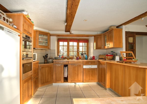 Chalet de 5.5 pièces avec cachet, 180 m2, situation ensoleillée 4