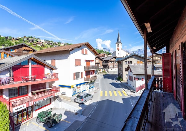 Maison villageoise à rénover, 10 pièces + locaux commerciaux, 400 m2 13