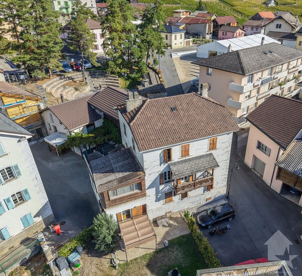 Résidence de caractère de 3 appartements avec situation idéale 2