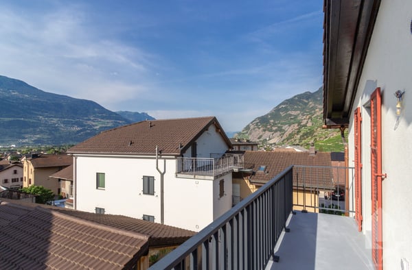 Attique de 3.5 pièces en duplex rénové avec balcon et vue magnifique 5