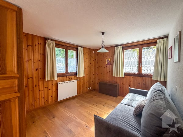 Belle maison de 3 appartements avec garage, mazot et carnotzet ! 9