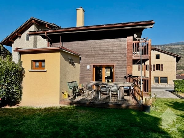 Joli petit chalet plein de charme avec parking et studio indépendant ! 7