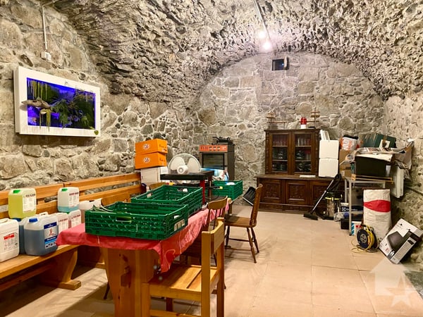 Immeuble de 5 appartements et un restaurant au centre du village ! 7