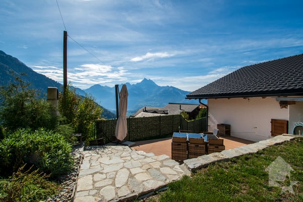 Chalet entièrement rénové avec vue panoramique aux Posses-sur-Bex 13