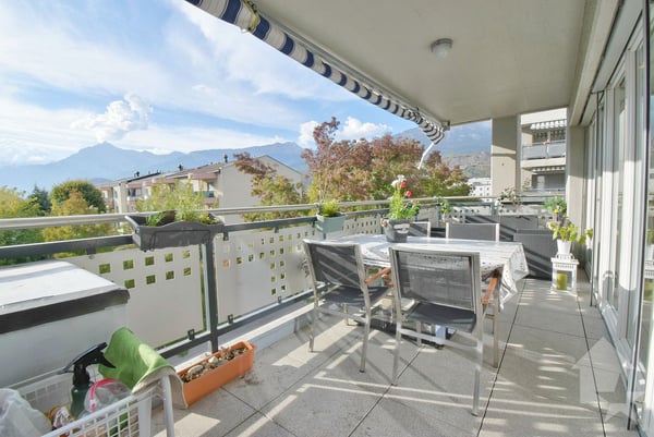 Magnifique appartement de 3.5 pièces avec une grande terrasse ! 1