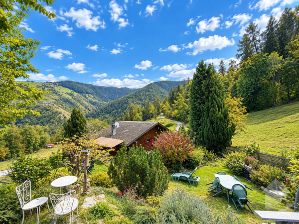 Charmant chalet sans vis-à-vis et avec une vue exceptionnelle 2