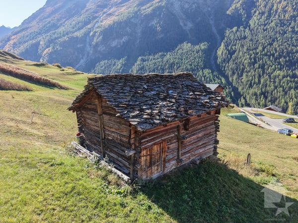 Raccard à rénover dans le hameau de La Forclaz 8