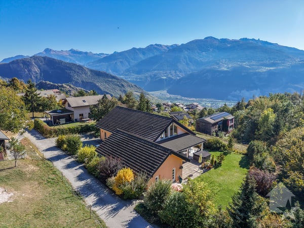 Splendide propriété avec villa 7.5 pièces de 319 m2 habitables