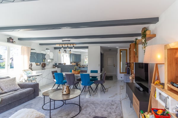 Maison villageoise de 7.5 pièces rénové, grand jardin et terrasses 2
