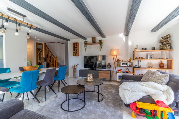 Maison villageoise de 7.5 pièces rénové, grand jardin et terrasses 9