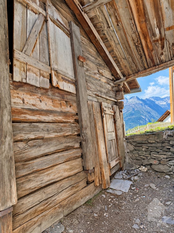 Grange de caractère dans le centre du village de Visperterminen 2