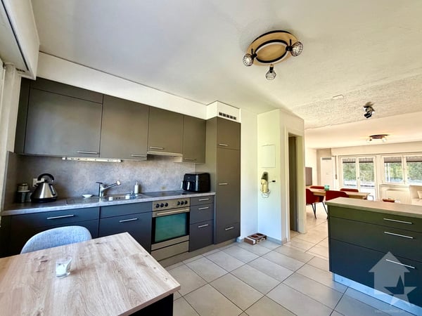 Joli appartement rénové de 90 m² avec garage box et parc ! 6