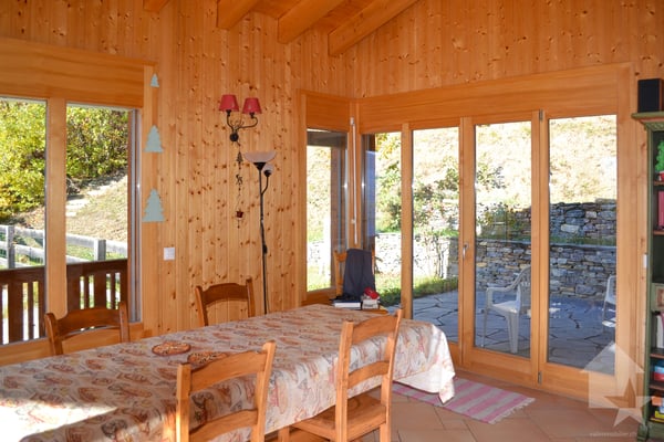 Magnifique chalet de standing de 5.5 pièces, 174 m², vue sur les Alpes 5