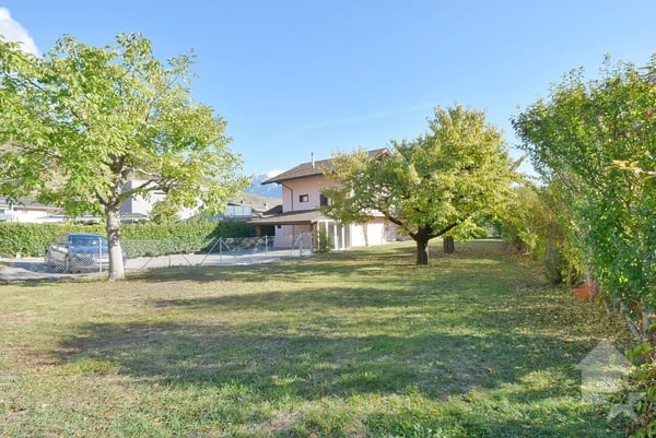 Charmante villa de 4.5 pièces très bien orienté 1