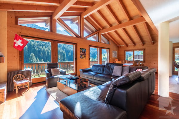Chalet de prestige à Morgins - 4 chambres, studio et jardin