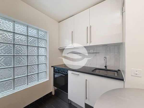 Charmant appartement de 2 pièces en Vielle-Ville 3
