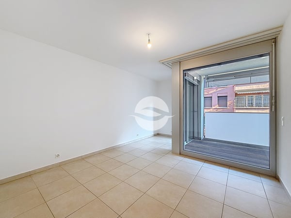 Appartement spacieux, traversant et lumineux de 5 pièces, 3 chambres! 5
