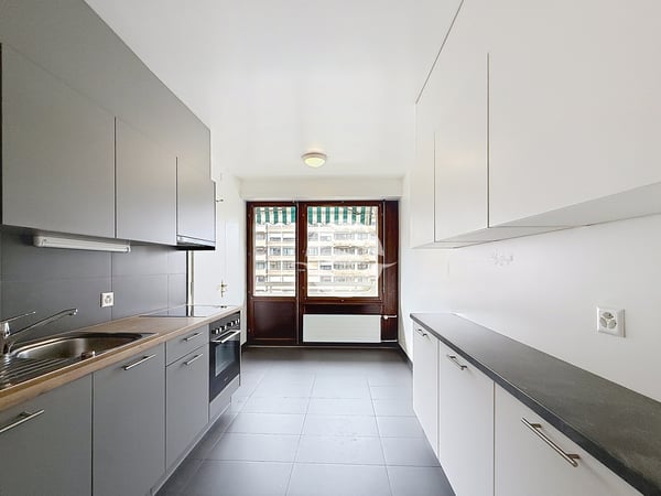 Spacieux appartement au coeur de Florissant, 3 chambres 1