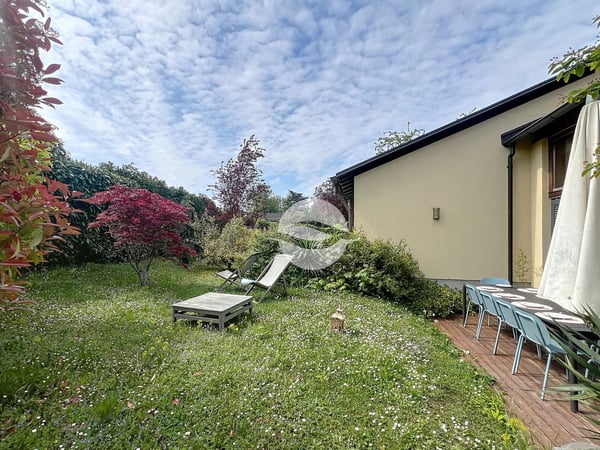Charmante villa mitoyenne de 4.5 pièces, avec jardin arboré ! 12