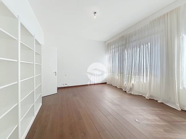 Magnifique appartement de style loft au centre-ville 8