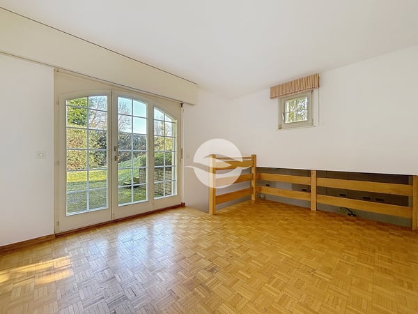 Superbe villa jumelle de standing de 7.5 p. avec bouée d'amarrage 9