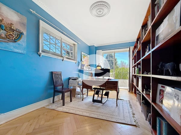 Maison de charme avec annexe et jardin arboré 7