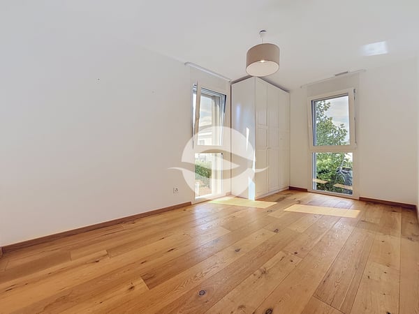 Belle villa jumelle avec jardin 9