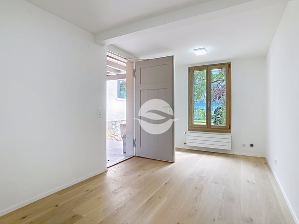 Maison de charme rénovée avec 2,5 p. indépendant - VUE LAC et ALPES 12