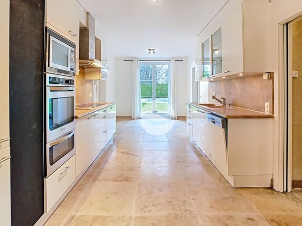 Magnifique villa individuelle avec 4 chambres et piscine 5
