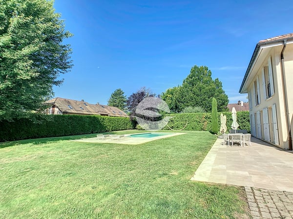 Magnifique villa individuelle avec 4 chambres et piscine 6