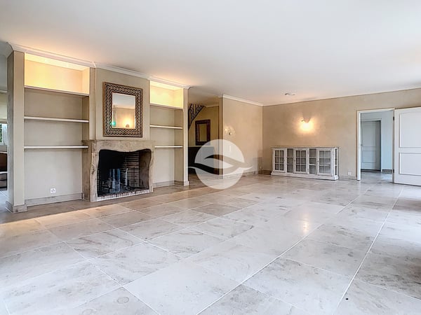 Magnifique villa individuelle avec 4 chambres et piscine 2