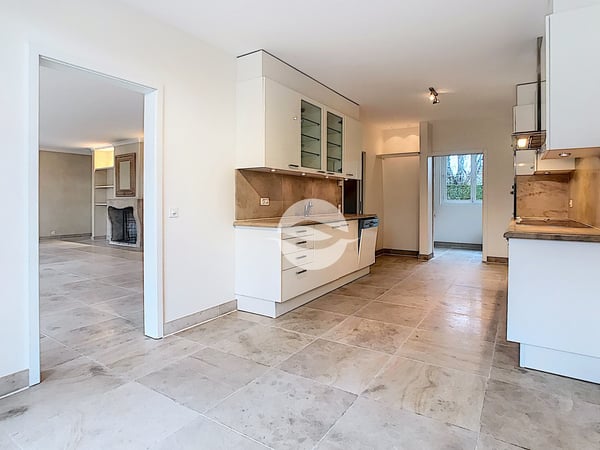 Magnifique villa individuelle avec 4 chambres et piscine 4