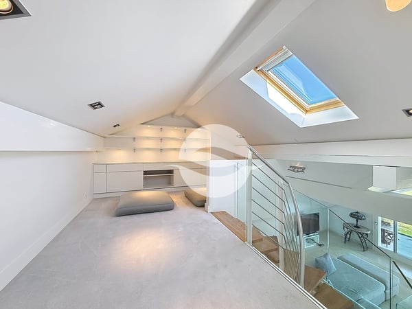 Superbe appartement meublé avec vue Lac et Alpes 12