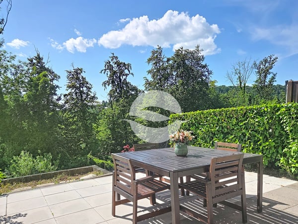 Villa jumelle avec jardin et superbe vue 2