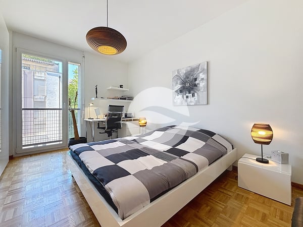 5 pièces rénové avec local en annexe 8