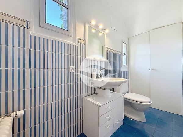 Maison de charme avec annexe indépendante 12