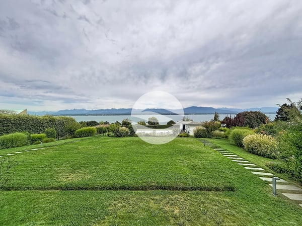 Magnifique Duplex Vue lac et Alpes - Piscine et jardin commun 1