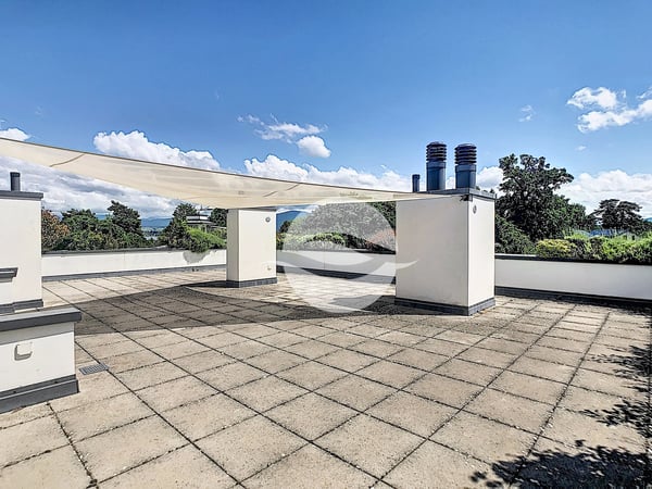 Attique avec terrasse privative sur le toit 12