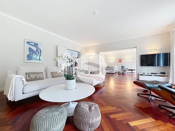 Superbe villa de 10,5 pièces + studio indépendant 2