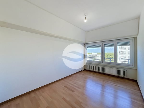5 pièces en duplex rafraichi avec grande terrasse d'angle! 3