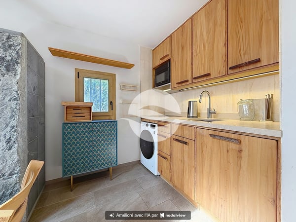 Jolie maisonnette avec jardin arboré 3