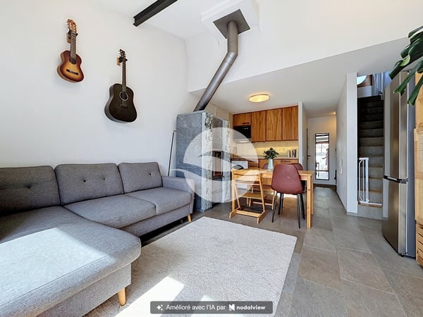 Jolie maisonnette avec jardin arboré 6