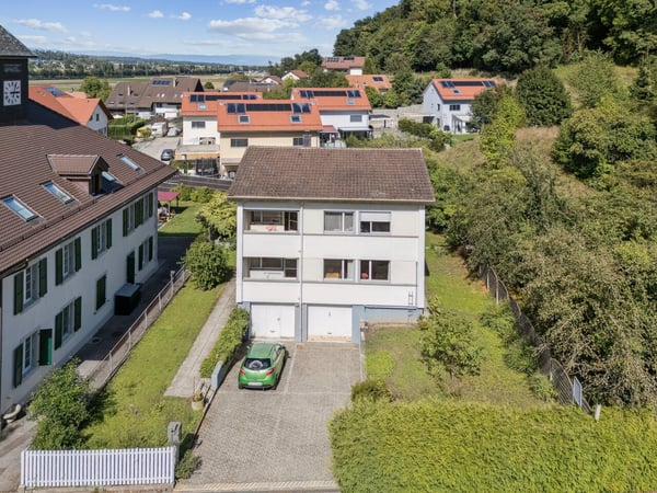 Opportunité rare : immeuble de deux logements au coeur du village 2