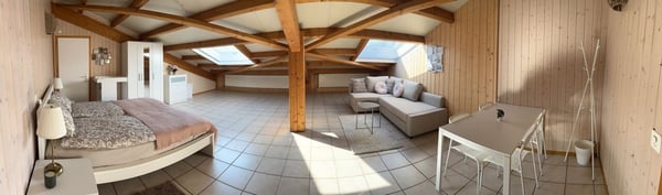 Immeuble avec restaurant, épicerie et chambres proche du lac 7