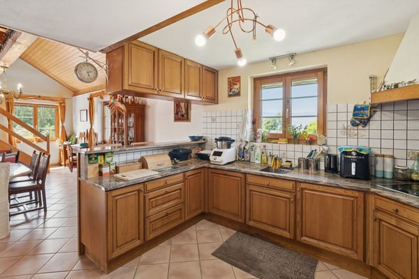 Charmant appartement de 5 pièces dans jolie PPE de 3 appartements 4