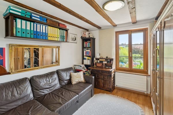 Charmant appartement de 5 pièces dans jolie PPE de 3 appartements 6