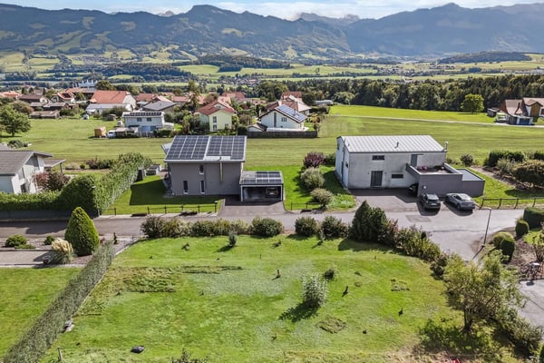 Terrain à bâtir avec permis en force et projet de construction 3