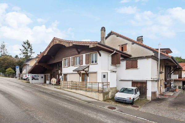 Propriété de 2 appartements et 1 local commercial au coeur de Sorens 8