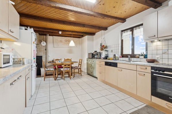 Maison de deux logements au centre du village 7