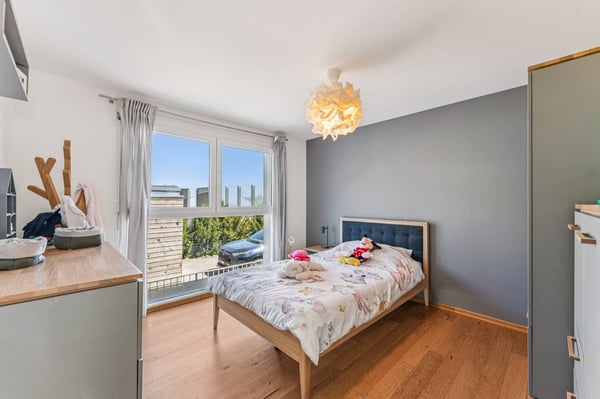 Magnifique maison avec appartement de rendement et piscine 6
